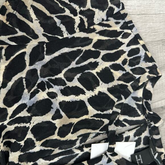 New Moda International Animal Print Short Sleeve Mesh Top Small - Picture 4 of 8